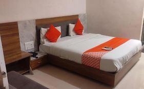 Hotel Bhavya Villa Ahmedabad